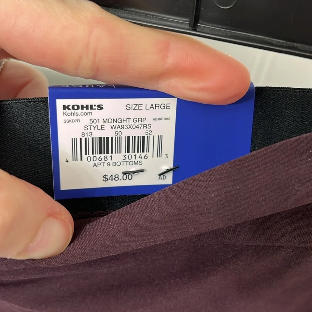 NWT Women’s Apt. 9 Ankle Jogger Purple Size‎ Large